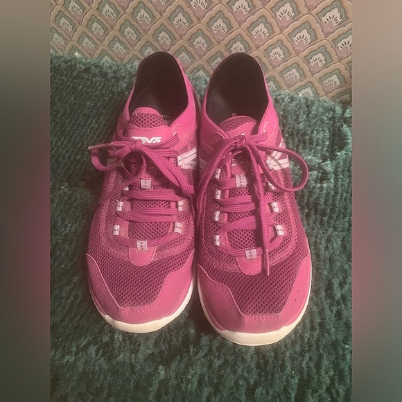 Teva Pink EVO Shoes - Picture 3 of 8